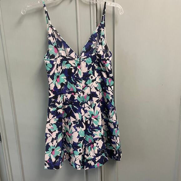 New Yumi Kim Lea Floral Romper Size Small Pockets Floral Spring Summer - Picture 4 of 7